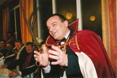 - Prince en 1991
- Roi en 2006
- Empereur en 2011