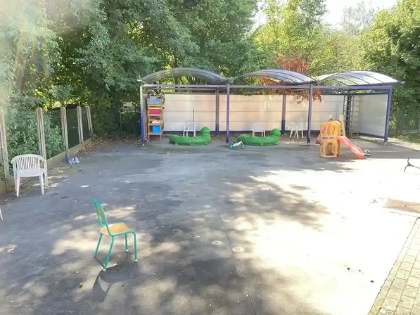 Petite cour de récréation